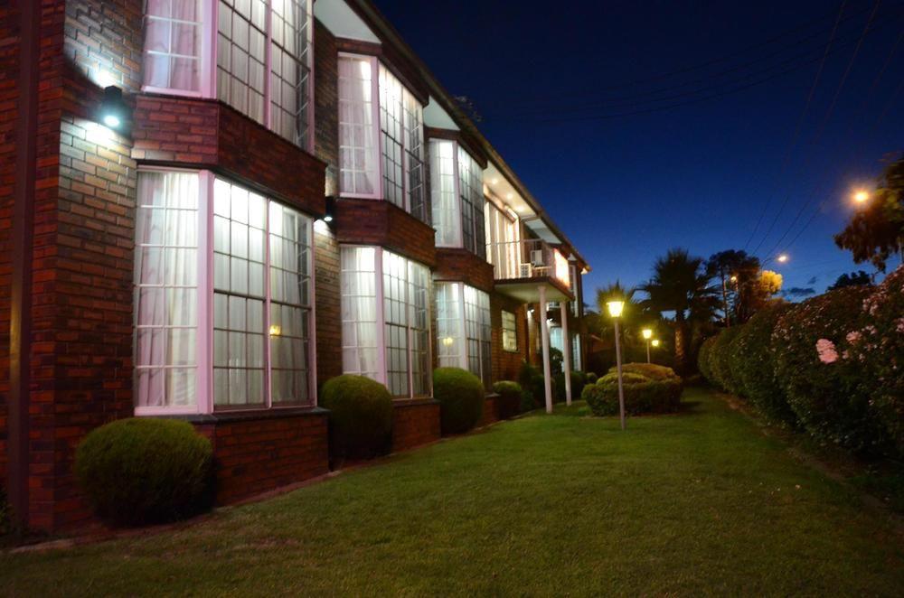 Motel Margeurita Queanbeyan Exterior photo